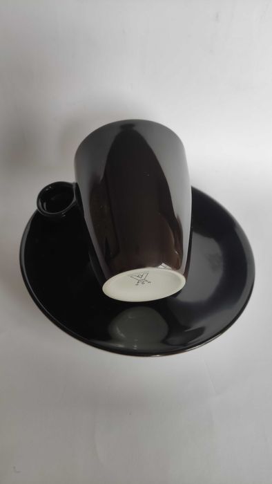 *Anna Burg*два сета-за кафе и чай- в черно и бяло