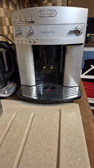 Aparat cafea  DeLonghi Magnifica