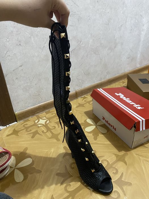 Туфли чернфе высокие