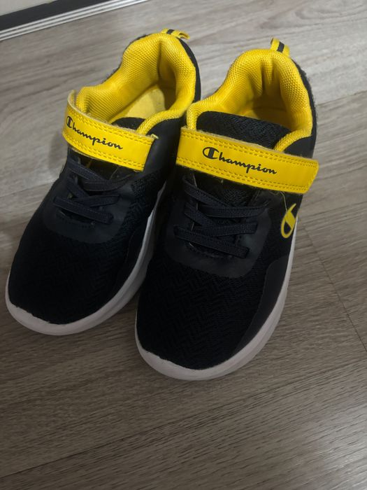 Оригинални маратонки да момче