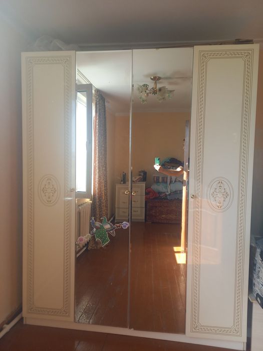 Шкафы тумбы стеллаж