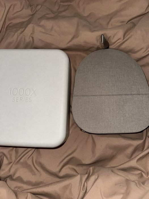 Sony WH-1000XM5