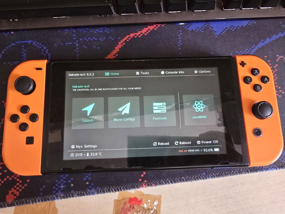 Nintendo Switch V1 Modat cu cip - Pachet Complet
