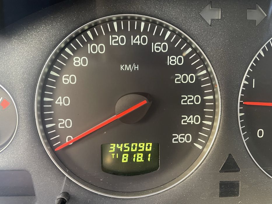 2005 Volvo V70 D5 , 185 cp, 6 viteze manual, stare Buna !