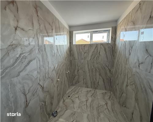 Vand casa tip duplex - teren de 255 mp - Cisnadie