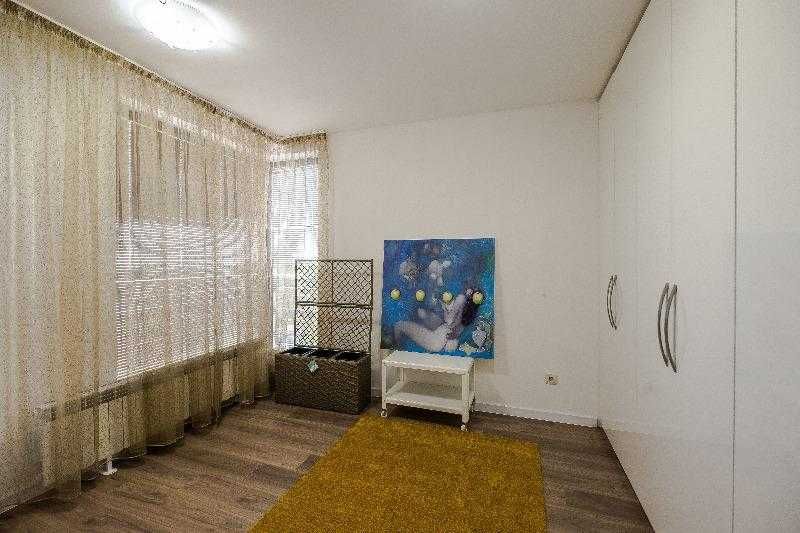 Дава се под наем Тристаен апартамент в София, Стрелбище - 102 кв.м за 538.56 € - Снимка #4