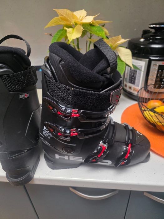 Vand clapari marca Head nr 42