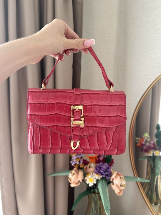 Сумка с ремешком