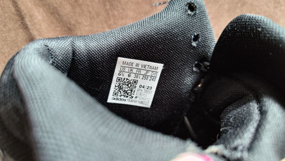 Кецове Adidas номер 39,5