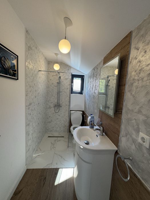 URGENT vand casa in Azuga, 3 minute de partie  pret fix