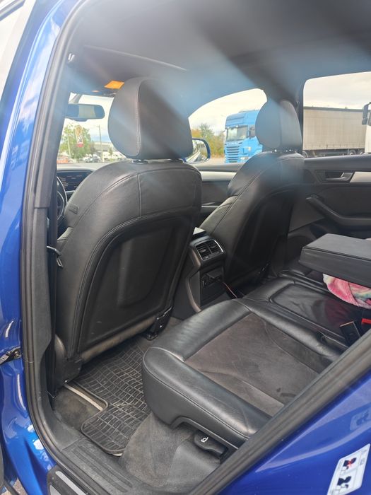 Proprietar, vând Audi Q5 2017, 3.0 diesel 245 hp, euro 6, Qattro, foarte dotat și întreținut. Funcționează perfect, fără erori sau alte probleme.