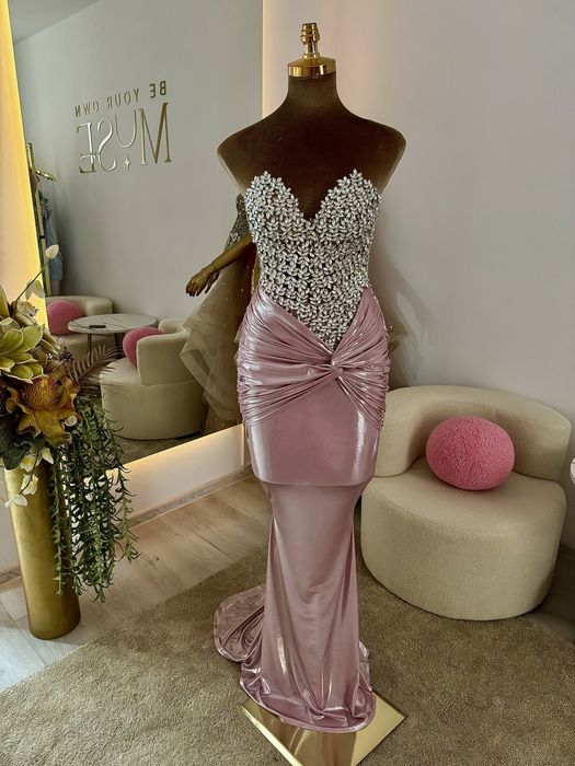 Rochie de ocazie cu pietre si cristale swarovski