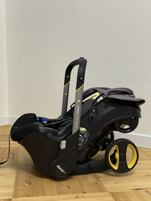 Продаю автолюльку-коляску Doona+