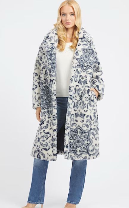 Уникално палто Guess