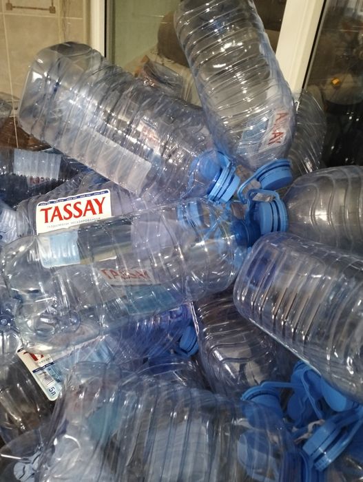 Продаю баклажки, 5 литровые