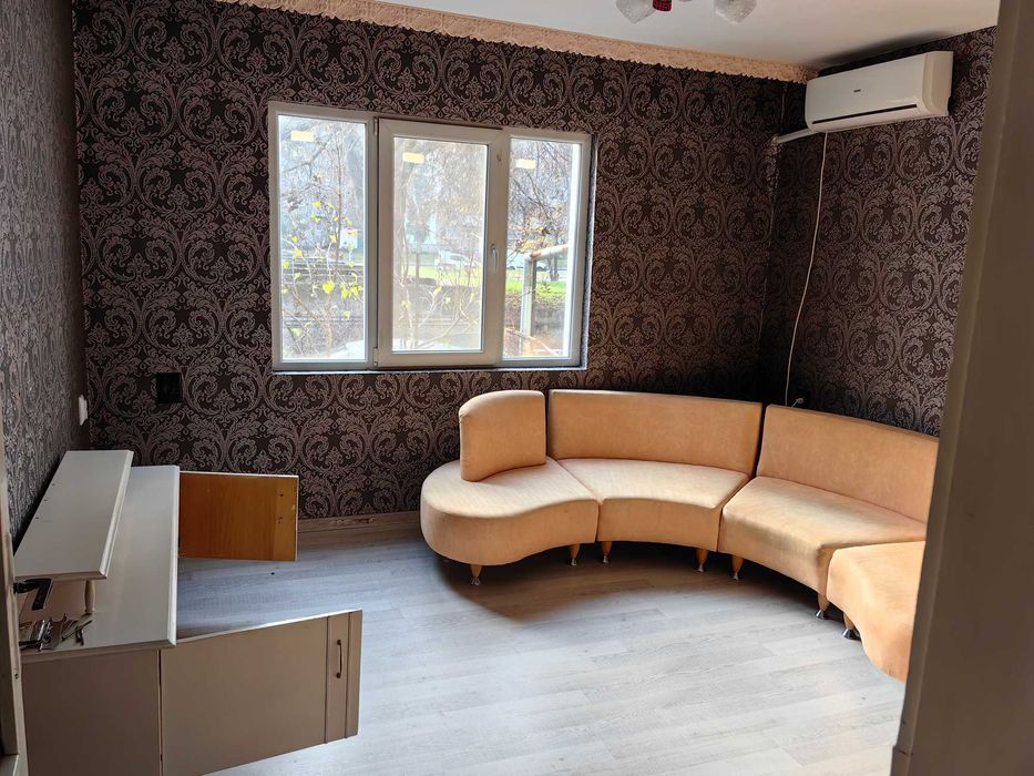 Дава се под наем Етаж от къща в Русе, Промишлена зона - Изток - 100 кв.м за 408 € - Снимка #7