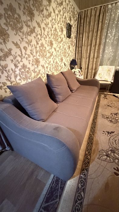 Диван 3х местный