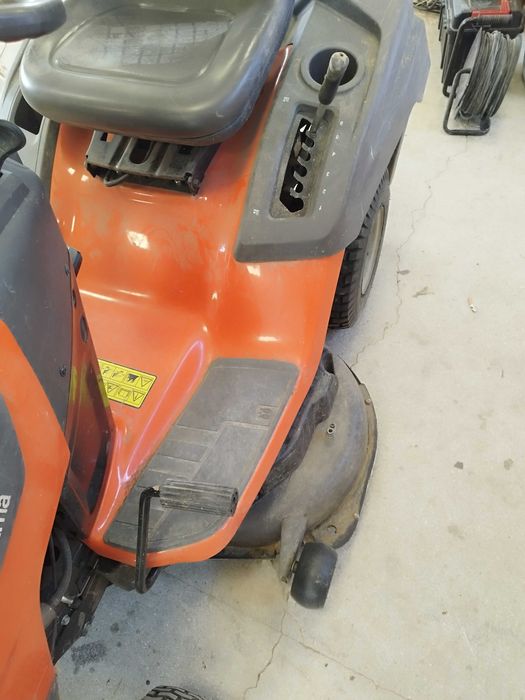 Косачка Husqvarna 242t
