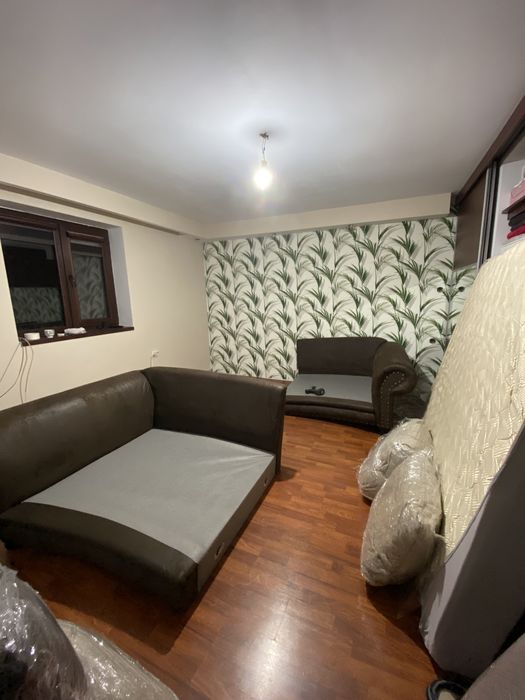 Canapea convexa deosebita