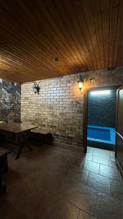 Сауная с бассейном