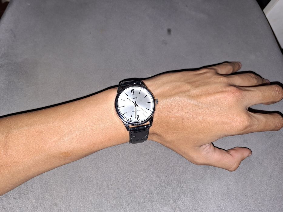 Наручные часы casio