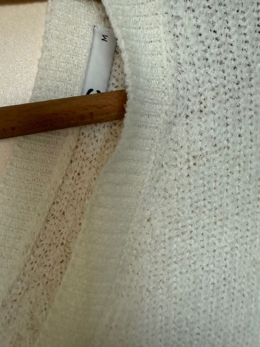 Дамски пуловер бял