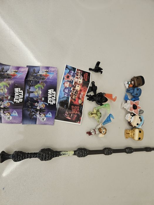 Фигурки осд, палочка гари потер, фигурки звездные войны и бетмена