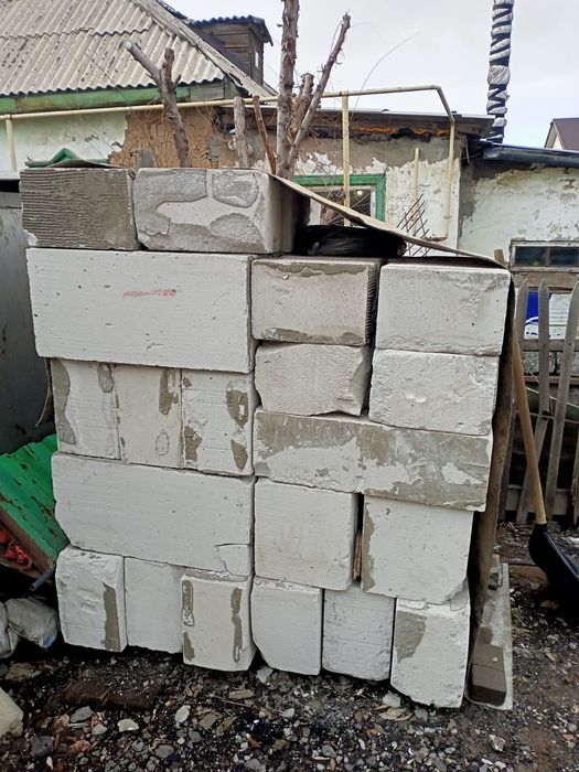 Продам газоблок б/у