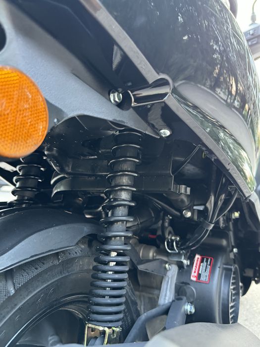 M8 Bennali 150cc Мопед / Скутер