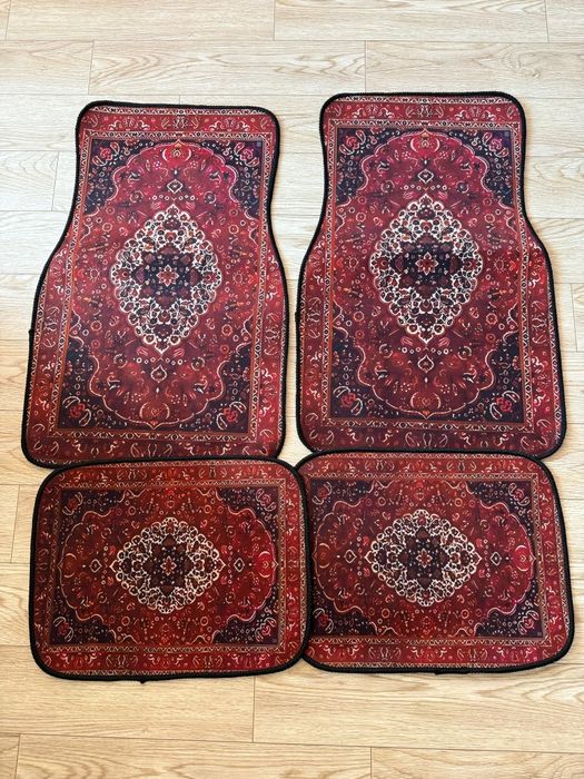 В продаже коврики принт