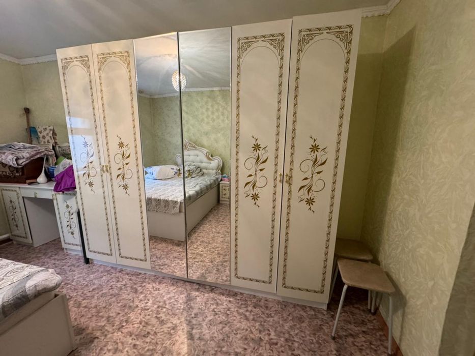 Спальный гарнитур