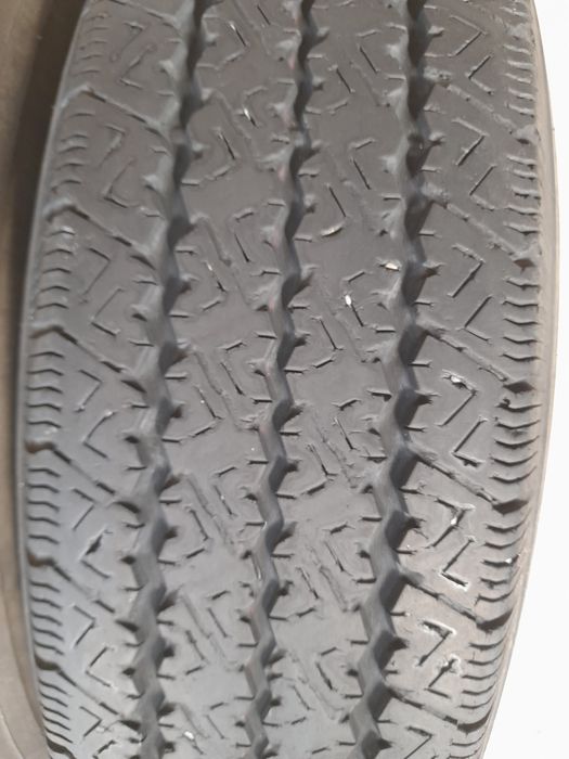 Летний шины Bridgestone 215/70/17,5