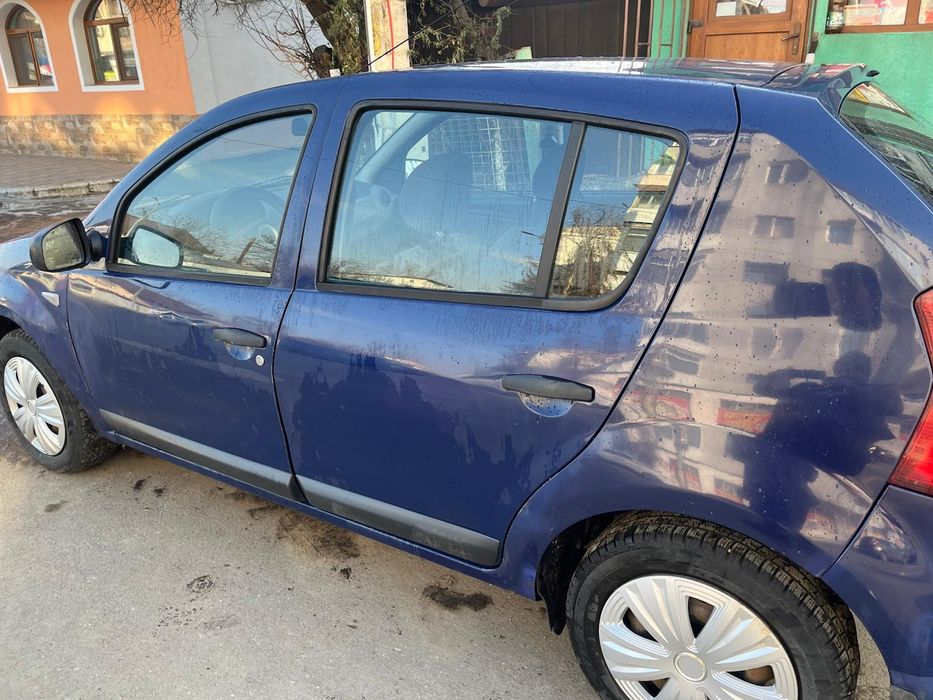 Vând Dacia Sandero