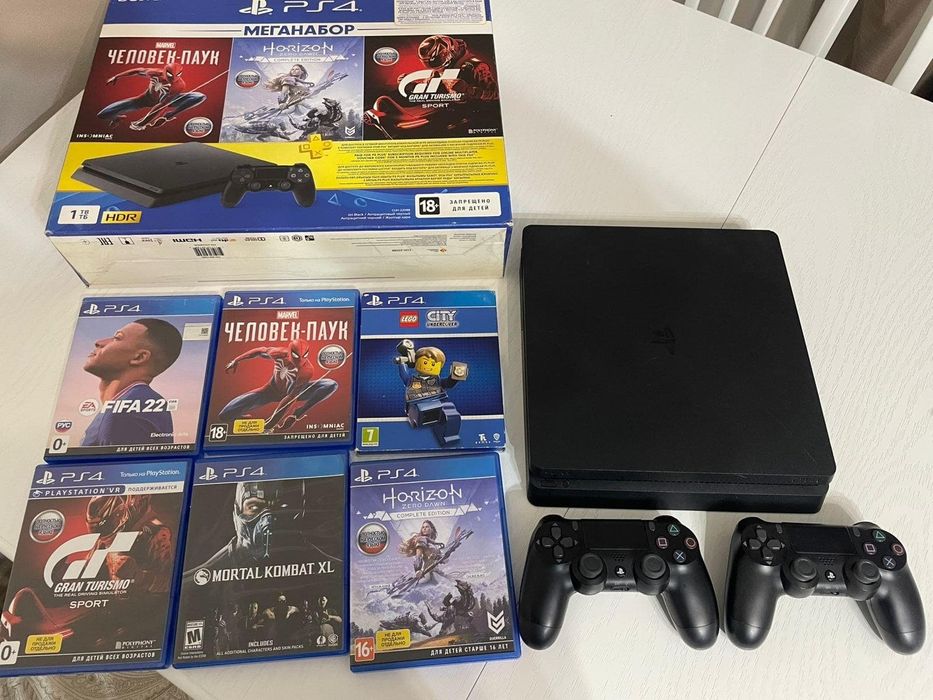 Sony PS 4 и игровой руль контроллер