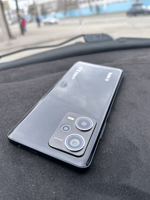 Продам новый Redmi Note 12 Pro+