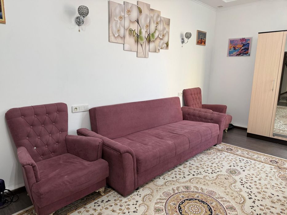 Диван и кресло за 50 000 тг