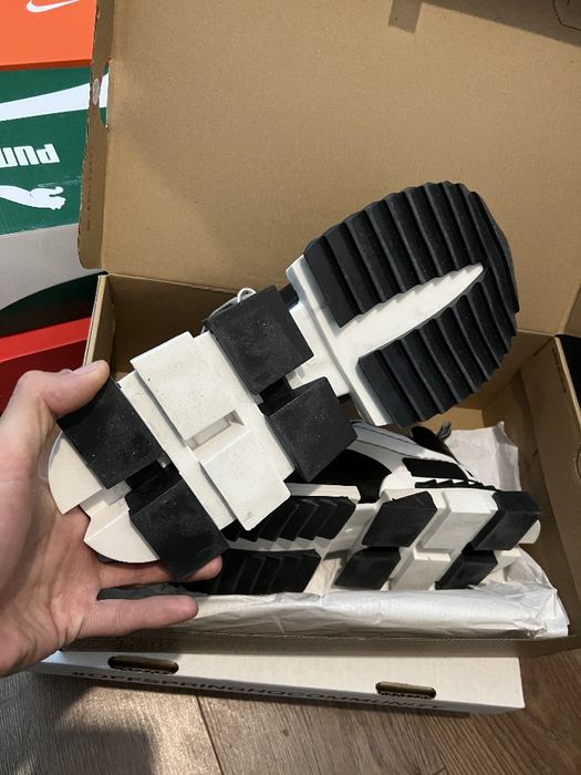 Vand adidasi  dolge gabana