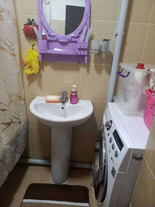 Sergeli 3 bekat yaqinida 2 xonali kvartira ijaraga beriladi srochna