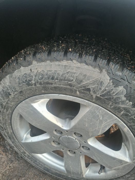 Продам ауди  в хорошем рабочем состоянии