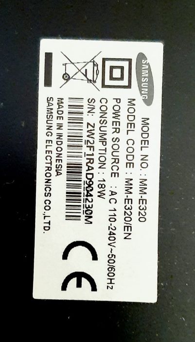 Microsistem audio Samsung MM-E320, CD Player, tuner FM, USB, AUX, 2x10