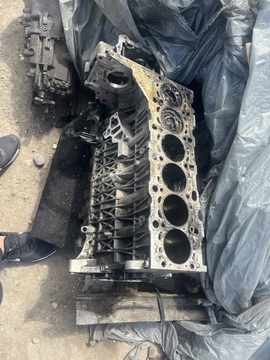 Блок бмв е60 е65 е70 м57д30 3.0д 231к.с