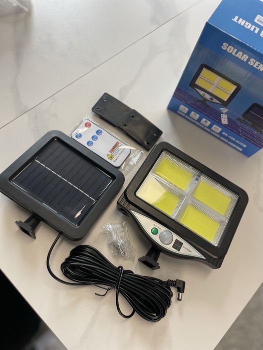 Lampa cu senzor 1200 baterie