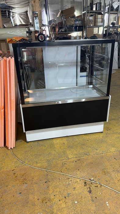 Витринные холодильники