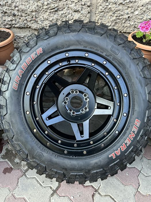 Колеса М/Т на Wrangler