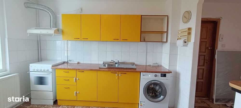 Apartament cu 2 camere decomandate, in cartierul Astra-Mercur