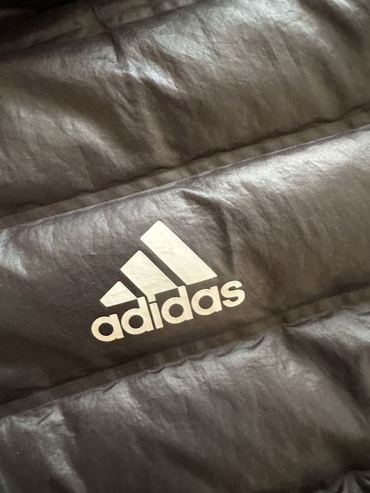 Продавам яке на adidas размер L