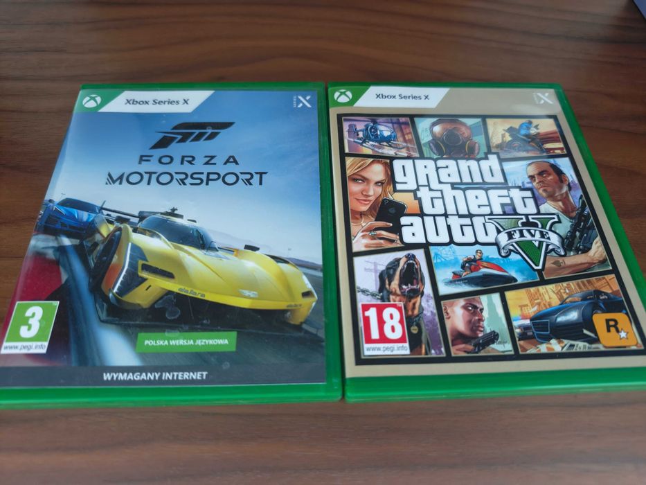 Xbox Series X 1TB + 2 controllere + stație PowerA + 2 jocuri