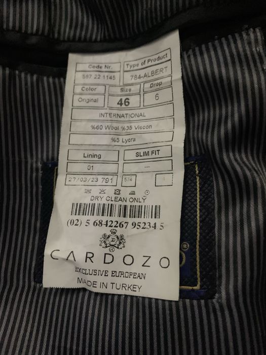 Продается костюм с брюками