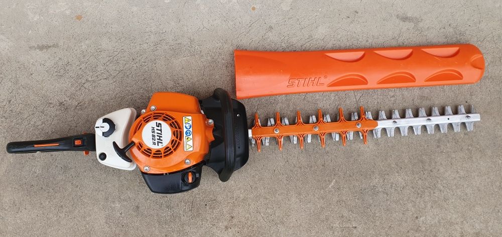 Foarfeca de tuns gard viu stihl HS 82r.