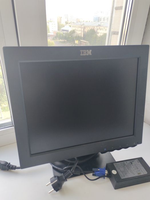 Ноутбук IBM 1 поколения